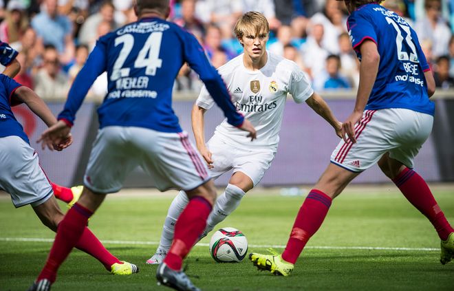 25万英镑 25万英镑